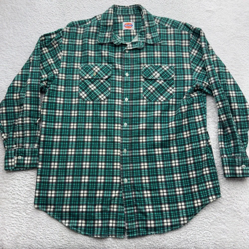 Dickies Mens XL Green Plaid Flannel Button Down Shirt Cotton Rayon Made Poland